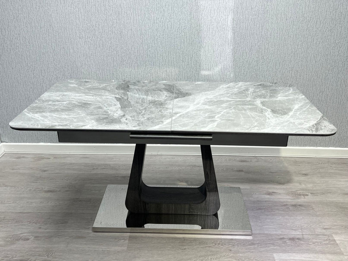 Zermatt Extendable Dining Table with 6 Zermatt Chairs